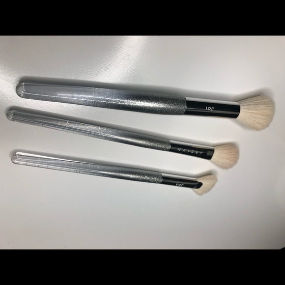 Jaclyn Cosmetics Bring the Light Brush Trio - Picture 6 of 7